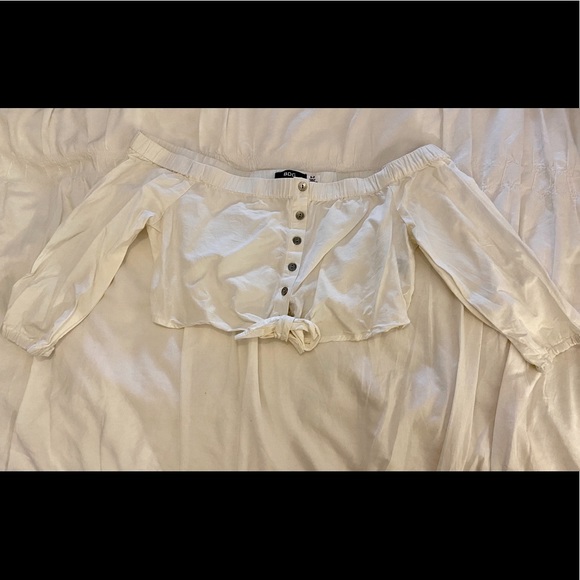 White crop top - Picture 1 of 1